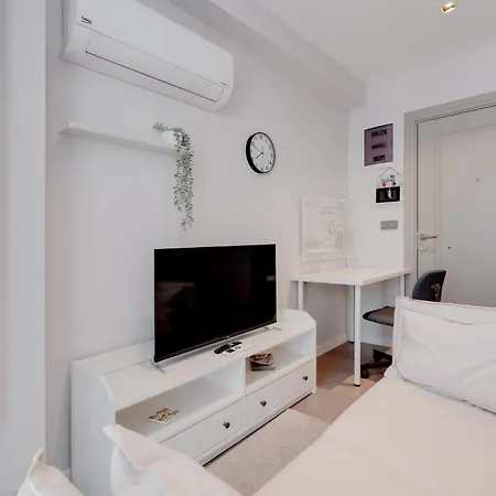 Newly Constructed In Kadikoy Quake-resistant
